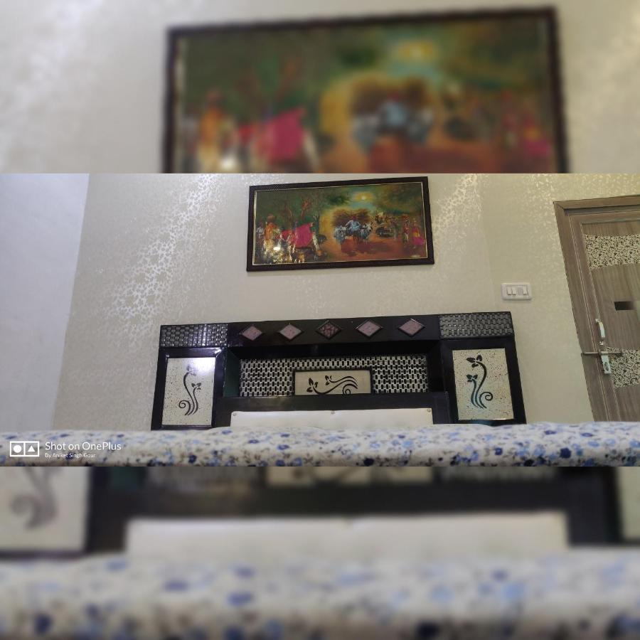 Couple Friendly Hotel - Sunset Orchha Buitenkant foto